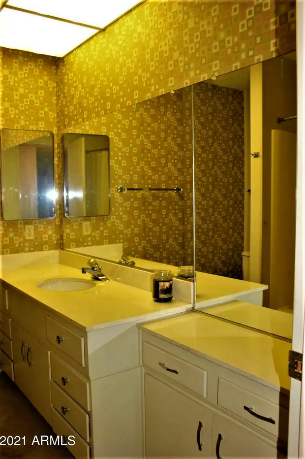 9810 N Balboa Dr, Sun City, AZ 85351