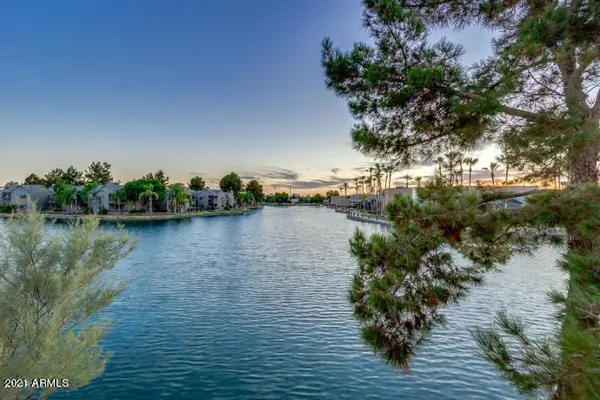 1825 West Ray Road, Chandler, AZ 85224