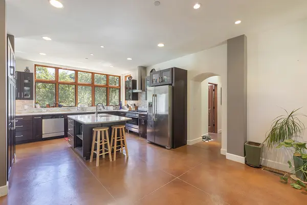 18758 Canyon Rd, Sonoma, CA 95476
