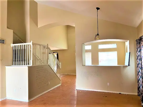 8567 W Vogel Ave, Peoria, AZ 85345