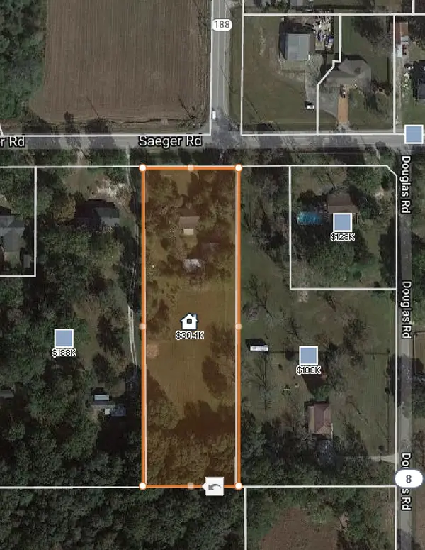 12401 Saeger Rd, Grand Bay, AL 36541