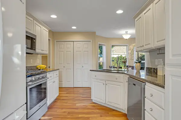 5920 Rhinestone Ct SE, Salem, OR 97306