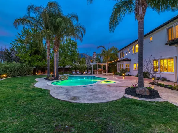 7261 Huntswood Ct, Pleasanton, CA 94566