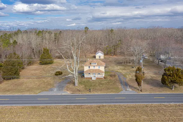 135 Cedarbrook Rd, Sicklerville, NJ 08081