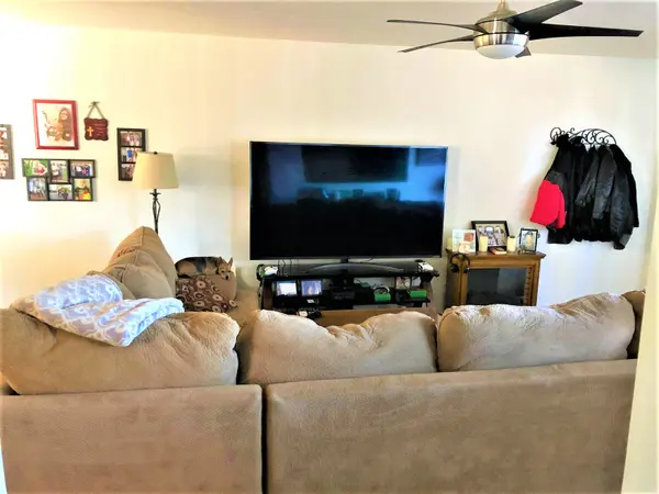213 E El Camino Dr, Phoenix, AZ 85020