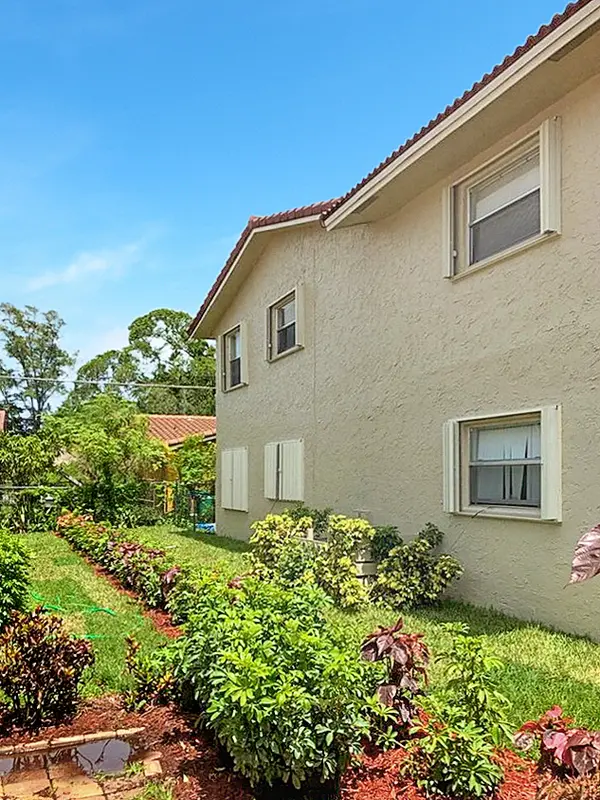 4103 Riverside Dr #1-4, Coral Springs, FL 33065