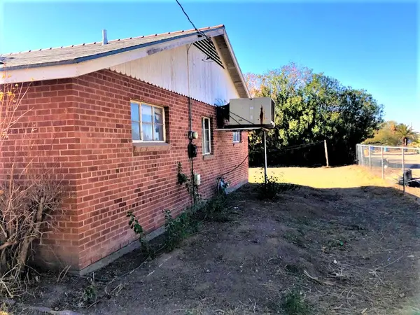 6238 S 8Th PlacePhoenix, Az 85042,