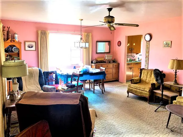 6238 S 8Th PlacePhoenix, Az 85042,