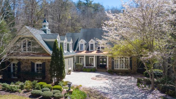 1296 Birch River Dr, Dahlonega, GA 30533