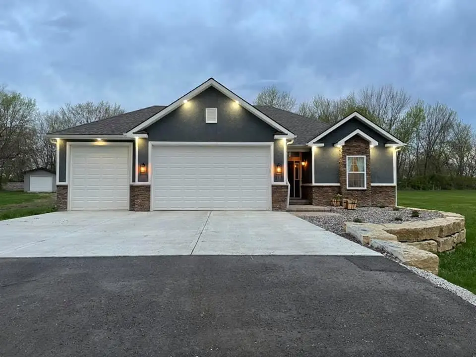 213 N Garner St, Lawson, MO 64062
