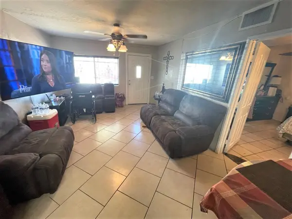 1147 E Moreland St, Phoenix, AZ 85006