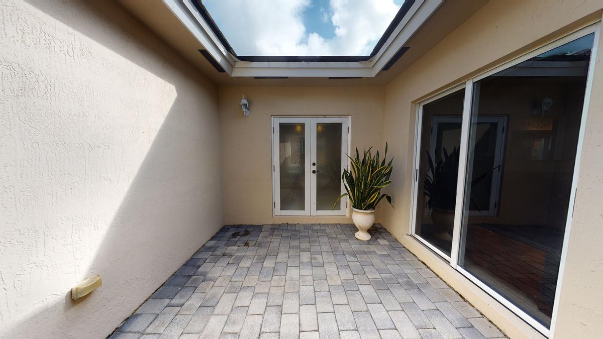10845 SW 136th Ct, Miami, FL 33186