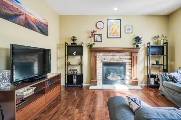71 Cranwell Cmn SE, Calgary, AB T3M 0J4