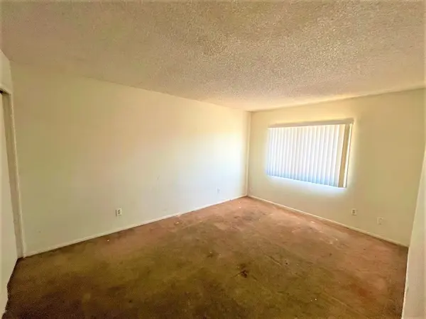 4631 E Pueblo Ave, Phoenix, AZ 85040