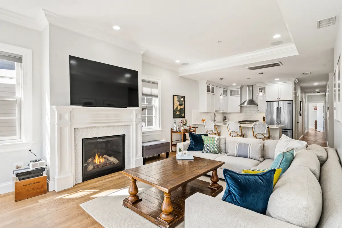 25 Mercer St #5, South Boston, MA 02127