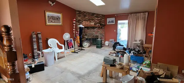1719 W Wickieup Ln, Phoenix, AZ 85027