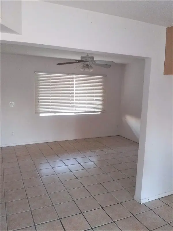 2833 W Banff Ln, Phoenix, AZ 85053