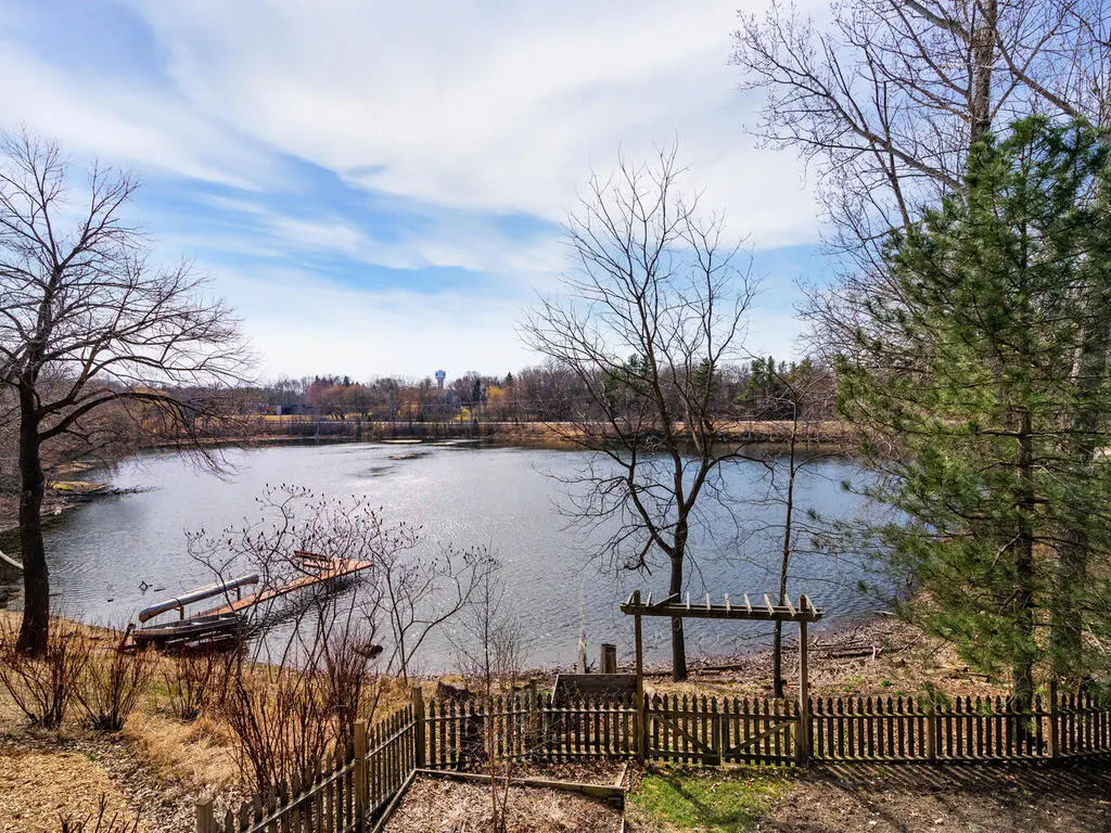 24375 Wood Dr, Excelsior, MN 55331