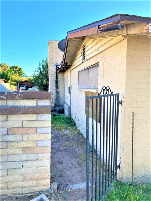 3412 W Orangewood Ave, Phoenix, AZ 85051