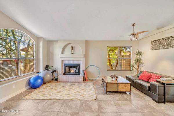 Chandler, AZ 85226,5893 W Mercury Way
