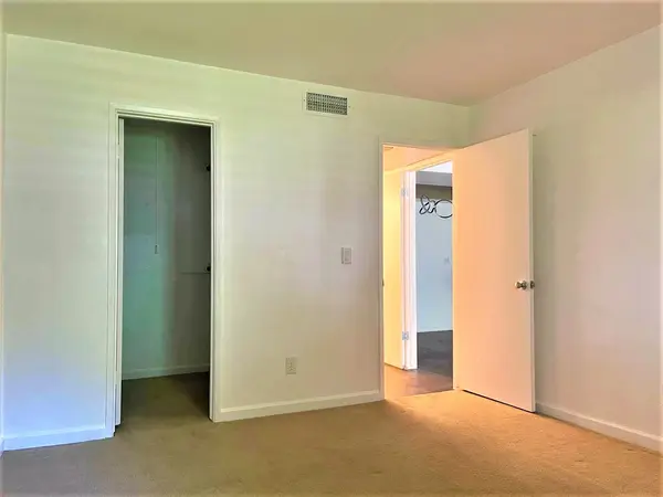 4444 E Paradise Village Pkwy N, Unit 133, AZ 85032