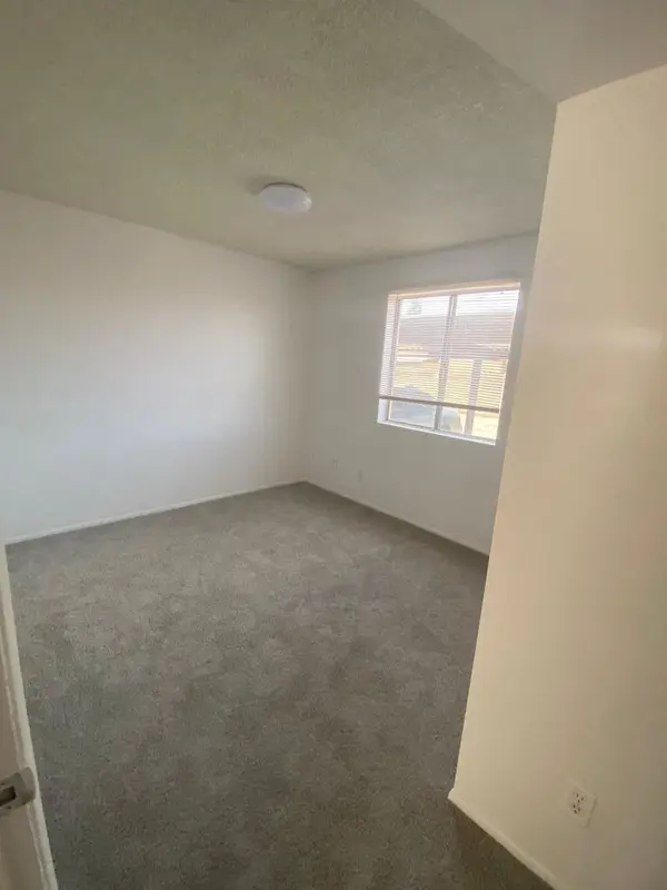 9222 N 35th Ave APT 14, Phoenix, AZ 85051