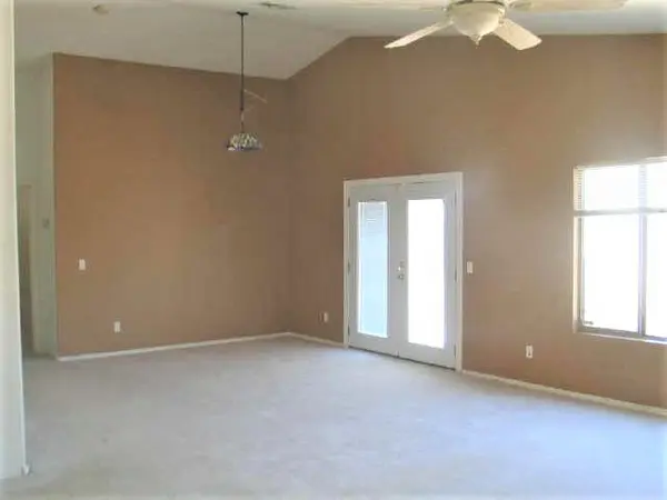 9008 W Yale St, Phoenix, AZ 85037
