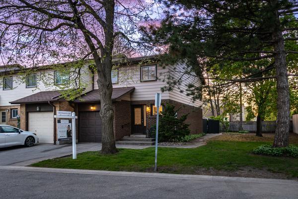 381 Ontario St N, Milton, ON L9T 3J3