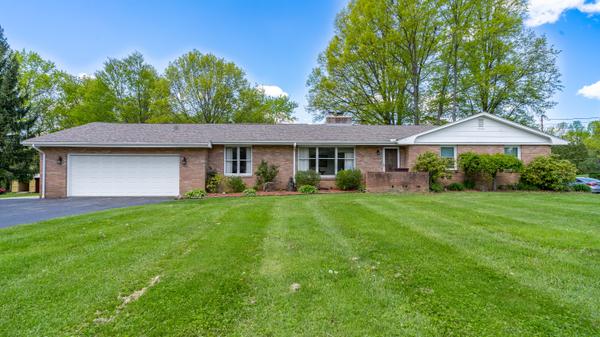 2809 N Mercer St, New Castle, PA 16105