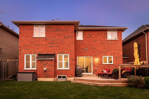1079 Gorham Way, Milton, ON L9T 6N7