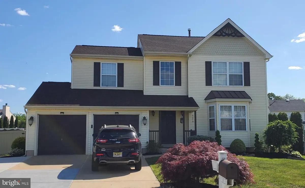 28 Vance Ave, Sicklerville, NJ 08081