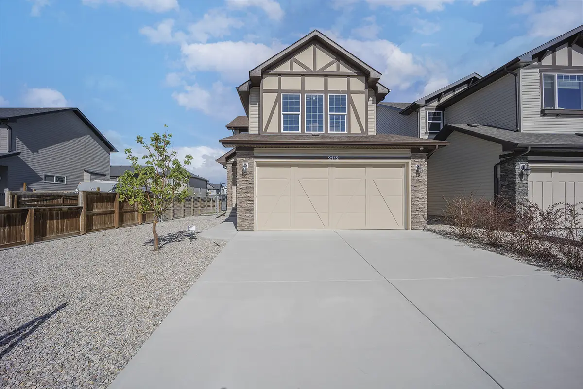 2112 Brightoncrest Grn SE, Calgary, AB T2Z 5A4