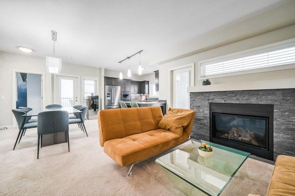 402 Kincora Dr NW #1407, Calgary, AB T3R 1N4