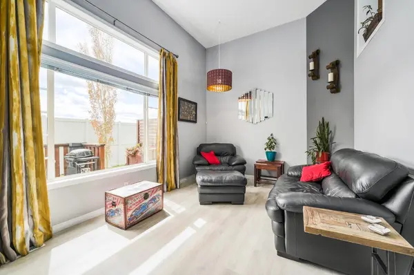 123 Copperfield Ln SE, Calgary, AB T2Z 4S9