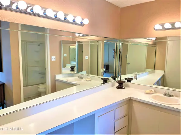 4950 N Miller Rd, Unit 136, AZ 85251