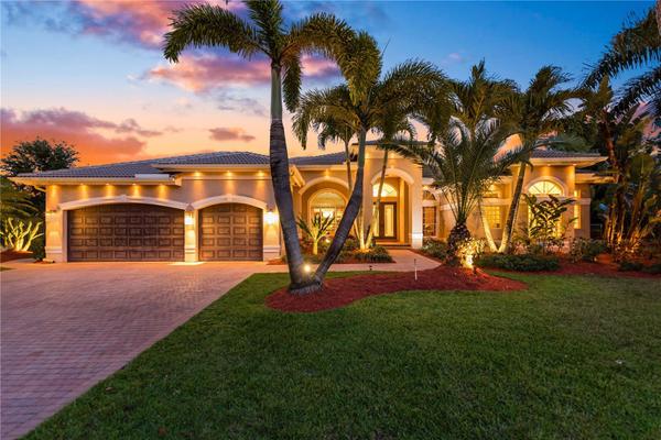 2726 Juniper Ln, Davie, FL 33330