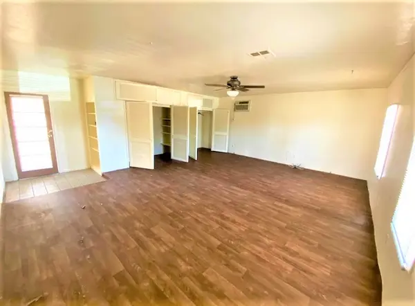 6418 W Medlock Dr Glendale, Az 85301,
