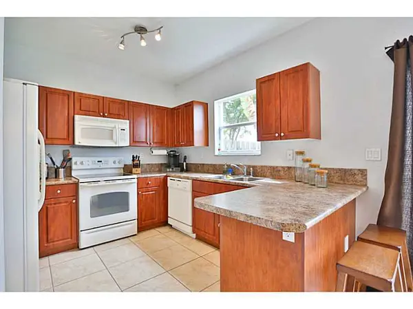 22396 SW 89th Path, Cutler Bay, FL 33190