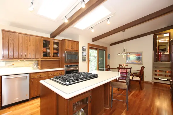 916 E Sunset Ave, Appleton, WI 54911