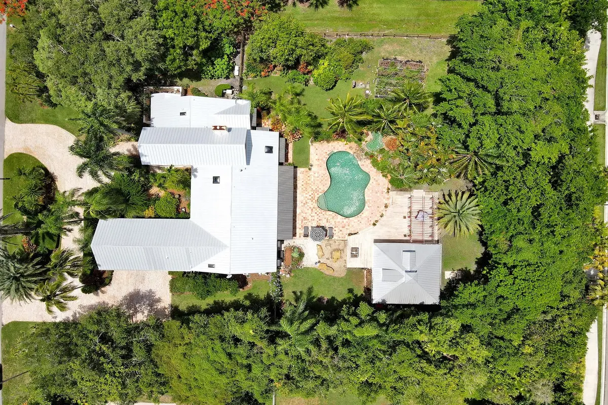 2705 Hackney Rd, Weston, FL 33331