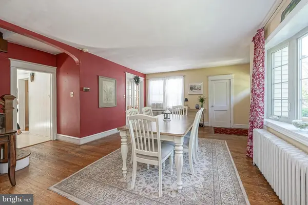 120 Wayne Ave, Haddonfield, NJ 08033