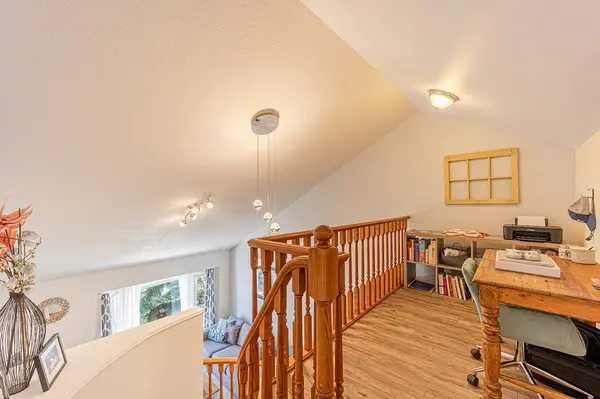 26 Quigley Dr #5, Cochrane, AB T4C 1M2