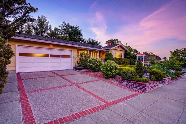 3080 Arguello Dr, Burlingame, CA 94010