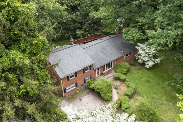 1248 Greentree Ln, Penn Valley, PA 19072