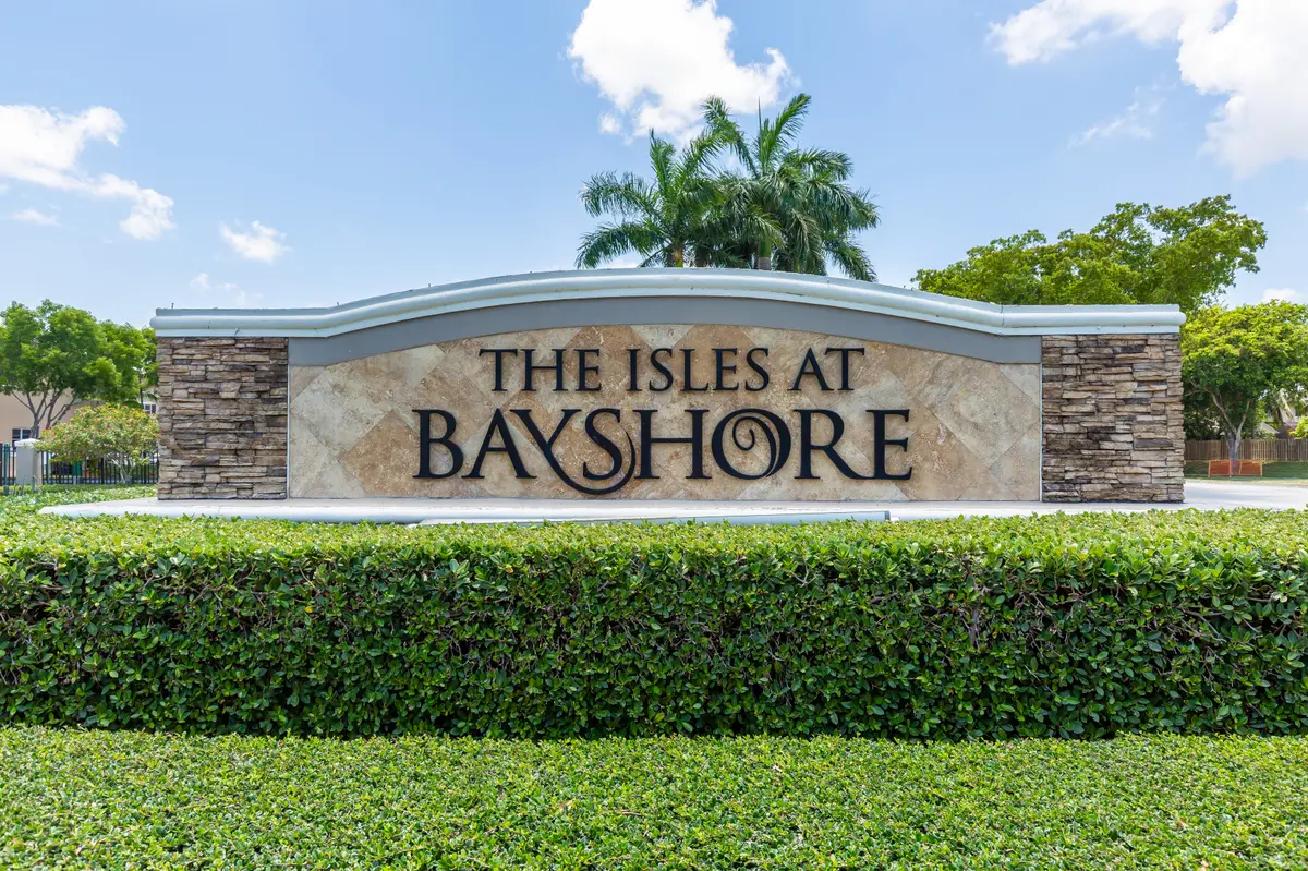 22252 SW 88th Path, Cutler Bay, FL 33190