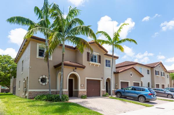 22252 SW 88th Path, Cutler Bay, FL 33190