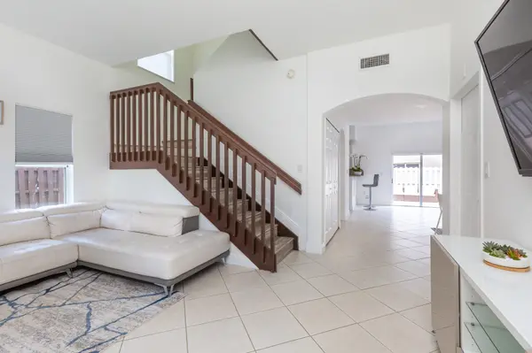 22252 SW 88th Path, Cutler Bay, FL 33190