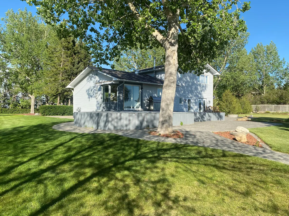 23 Sunset Ridge Bay, Rocky View County, AB T3P 1A4