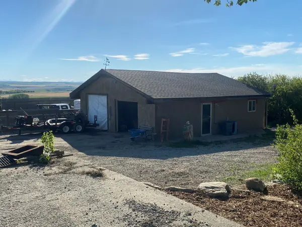 23 Sunset Ridge Bay, Rocky View County, AB T3P 1A4