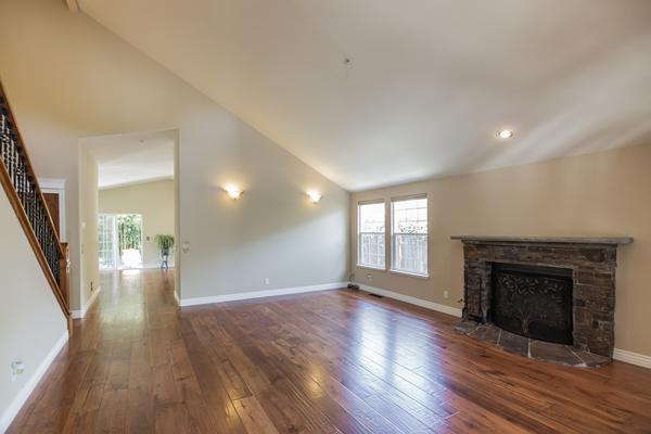 1145 Harper Ct, Santa Cruz, CA 95062